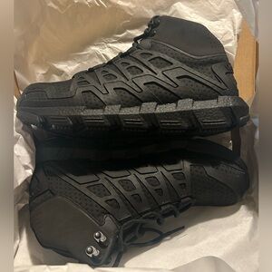 New Wolverine Rev Durashocks Men's Composite Toe Size 10EW Work Boots W211020